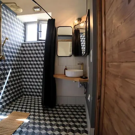 Des Teullieres * Жуна